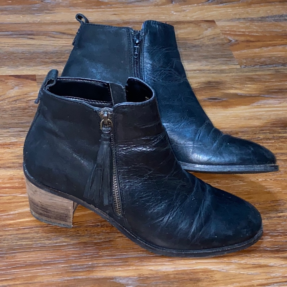 Crevo Leather Booties Tassel Zip Boot Size 8